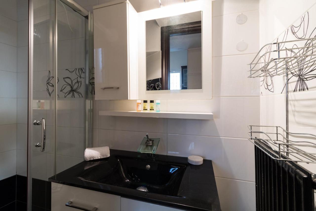 An Adorable Apartment In Athena Bagian luar foto